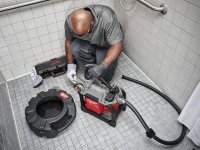 Stasatrice compatta Milwaukee M18 Fuel FCSSM per tubazioni 32-160mm in Kit
