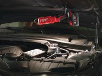 Torcia M18 IL-0 con LED 18V compatta con doppio gancio 300 lumen