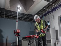 Torre faro LED multidirezionale Milwaukee M18 HOSALC, 0-6000 lumen