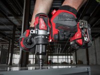 Trapano avvitatore a batteria Milwaukee M18 Fuel BLDD2, 82N in Kit