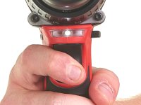 Trapano con percussione Milwaukee M18 BLPD2 con 2 batterie, caricabatterie e valigetta