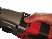 Trapano a percussione Milwaukee PD2E 24R a 2 velocità 1020W