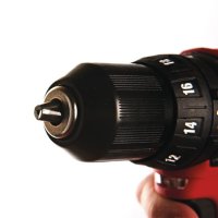 Trapano con percussione a batteria Milwaukee M12 BPD-202C 12V