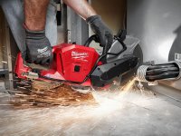 Troncatrice Milwaukee M18 Fuel FCOS230 One-Key 230mm per taglio secco/umido in Kit