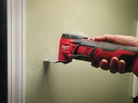 Utensile multifunzione Milwaukee M18 BMT-421C + Batteria 4.0Ah e 2.0Ah
