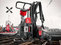 Vibratore per calcestruzzo a zaino Milwaukee MXF CVBP-602