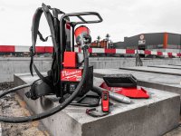 Vibratore per calcestruzzo a zaino Milwaukee MXF CVBP-602