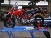 Morsa pneumatica anteriore OMCN 563 per sollevatori moto