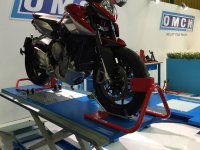 Morsa ribaltabile blocca ruota anteriore OMCN 563-A per sollevatori moto
