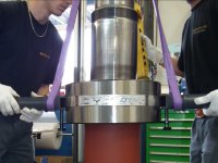 Utensile per la movimentazione dei cuscinetti Simatool BHT 500–700