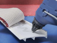 Pistola colla a caldo cordless Steinel Gluematic 5000 per riparazioni domestiche