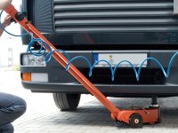 Cric a carrello idro-pneumatico Unicraft WWH 60000 PH, portata 20/60 ton