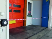 Avvolgitore per delimitazione Zeca 5801 RW nastro a strisce rosse e bianche, 16 mt