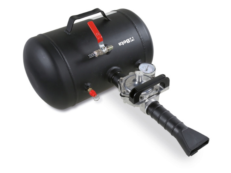 Tallonatore per pneumatici mezzi pesanti Beta 1950BZK/T serbatoio da 36 litri