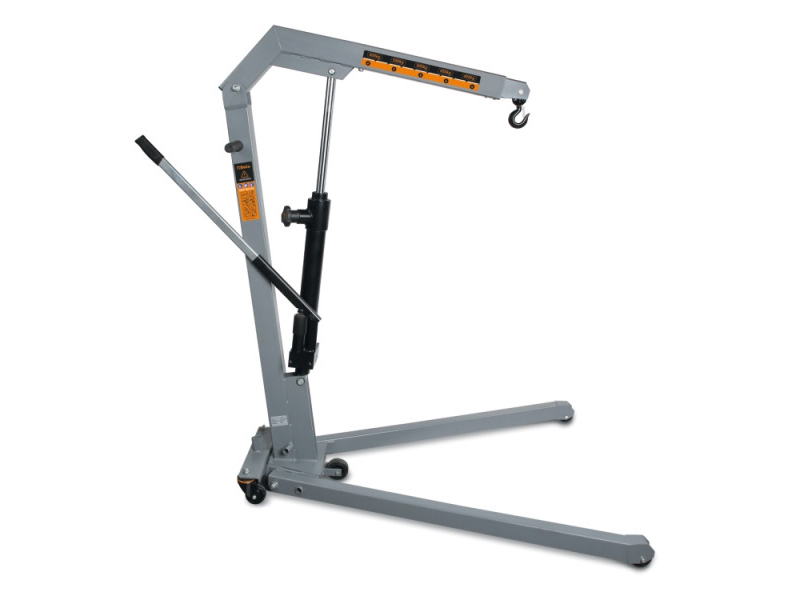 Gru idraulica pieghevole Beta 3024 con pompa a doppio effetto, portata 600Kg