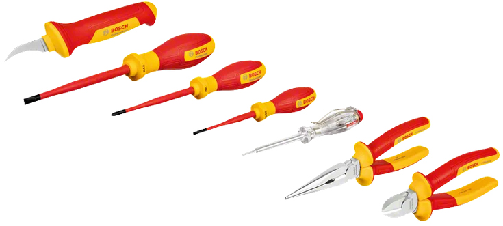 Détail jeu d'outils manuels VDE Bosch