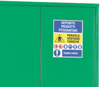 Armadio fitofarmaci mm. 530Lx500Px1000H. Verde Scuro. - Prodotti -  Tecnotelai - Arredamento industriale - Mobili per ufficio