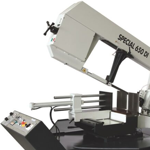 Dettaglio segatrice a nastro Special 650DI MACC