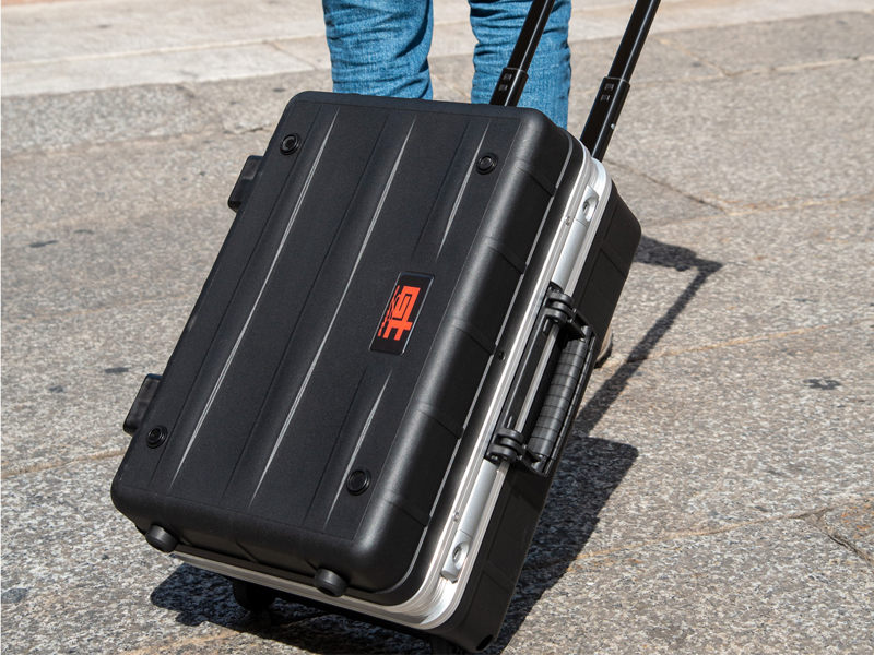 Dettaglio valigia portautensili Revo21 WH PEL GT Line