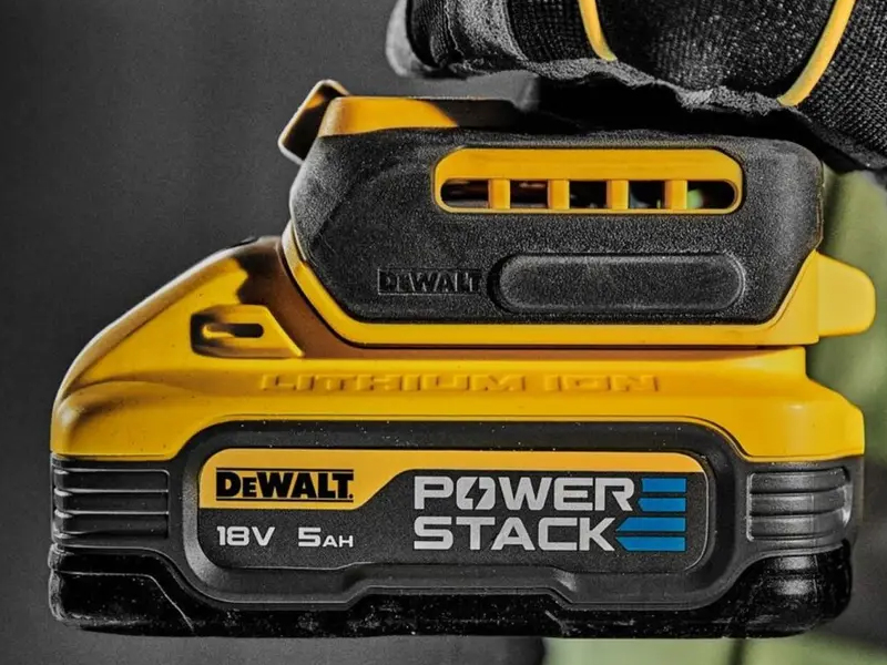 Dettaglio batteria Powerstack DeWalt