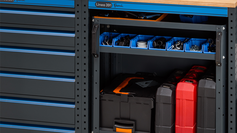 Dettaglio arredamento per officina Garage Linea 391 Fami