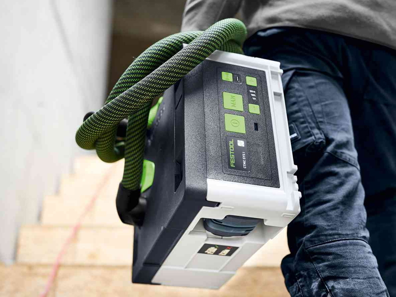 Dettaglio utilizzo aspiratore Festool Cleantec CTLC SYS I-Basic