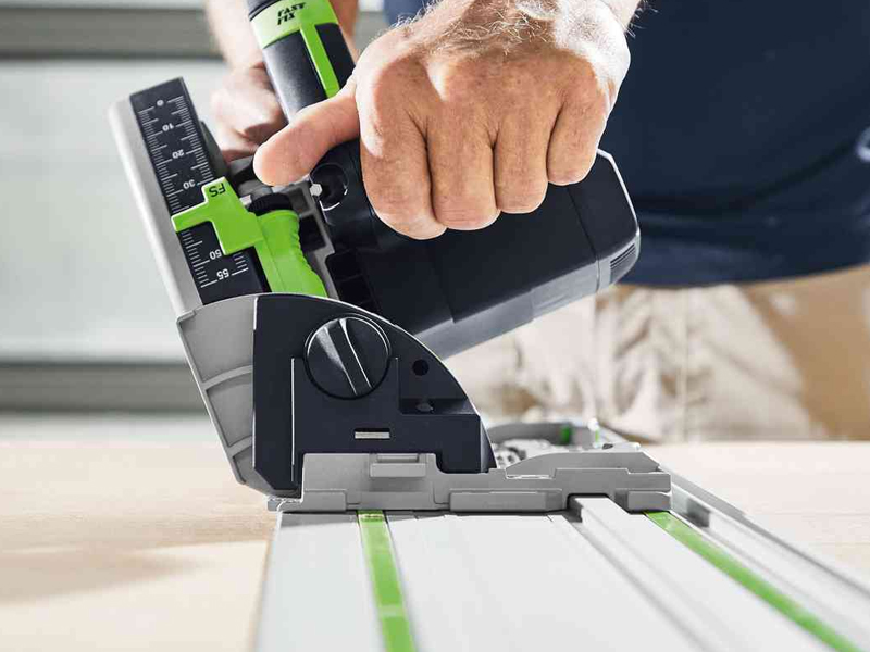 FestoolTV - Sega TS 55 REBQ - taglio preciso di pannelli con