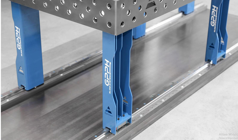 Dettaglio tavolo da saldatura SteelMax su binari Slide System GPPH