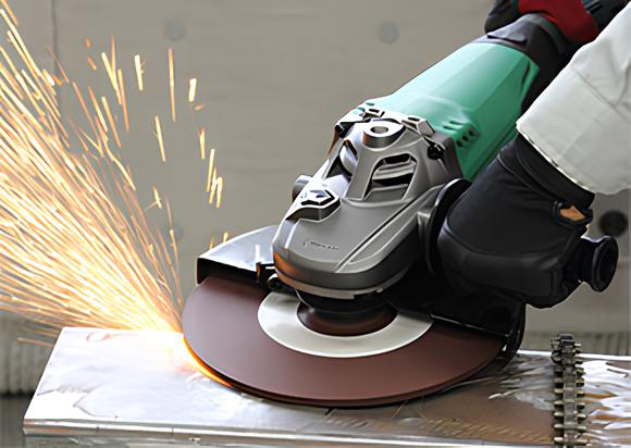 dotazione smerigliatrice angolare Hikoki G23SW2