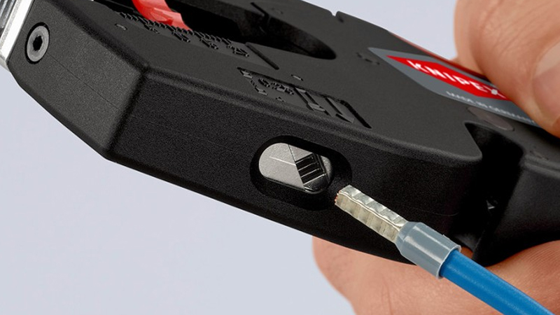 Dettaglio spelacavi NexStrip Knipex