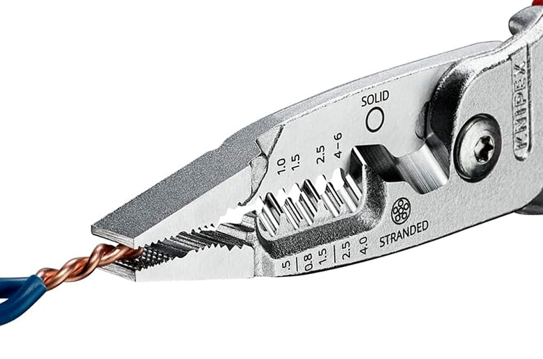 utilizzo pinza multifunzione elettricista cavi metrici Knipex 200mm