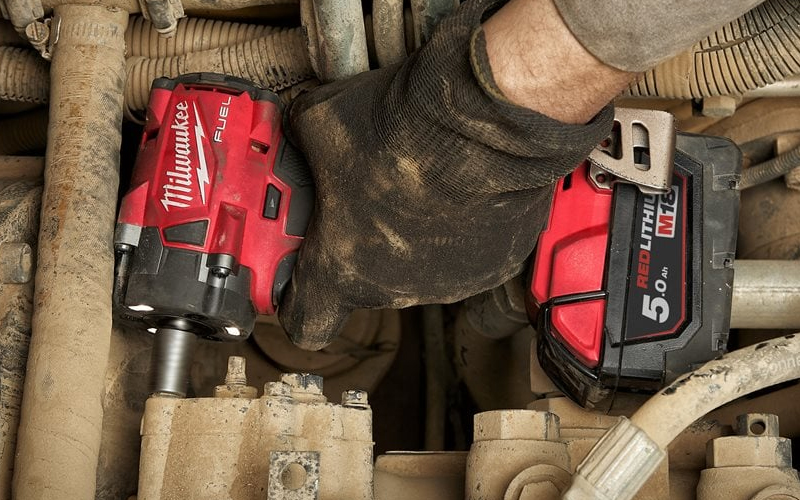 Utilizzo avvitatore ad impulsi M18 Fuel FIW2F12 Milwaukee