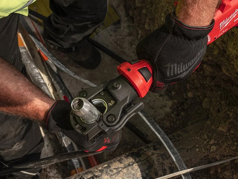 Utilizzo crimpatrice idraulica M18 HCCT60 Milwaukee