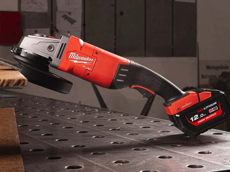 Dettaglio smerigliatrice M18 Fuel ONEFLAG230XPDB Milwaukee
