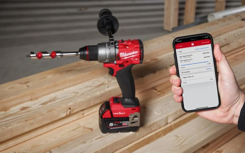Utilizzo trapano avvitatore M18 ONEPD3 Milwaukee