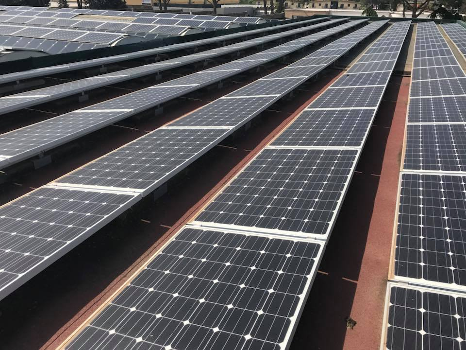 L'impianto fotovoltaico istallato sul tetto dello stabile di UtensileriOnline
