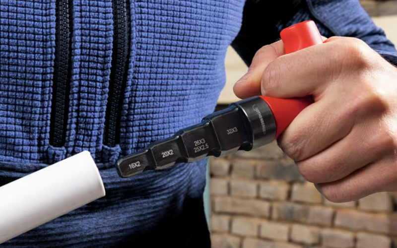 Dettaglio smussatore calibratore Rocaliber S per tubi in plastica Rothenberger