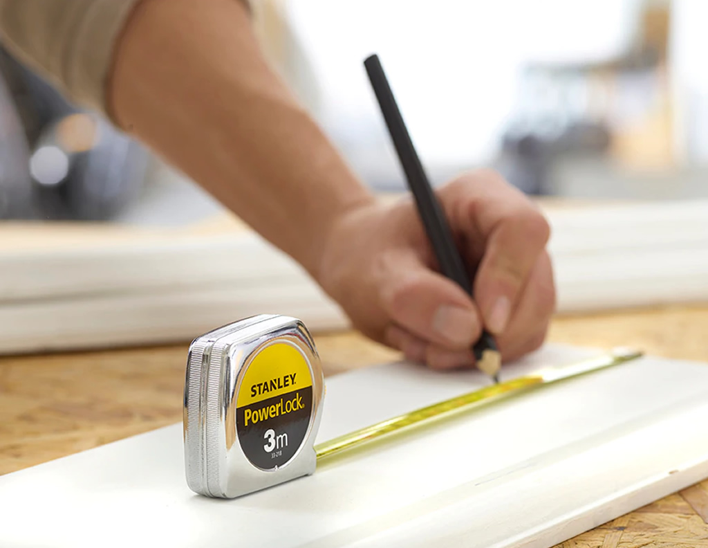 Flessometro 5 Metri Flessometro Professionale 7.5m - Autobloccante, Con Puntina Magnetica E Clip Cintura Strumento Misurazione Professionale 7.5M