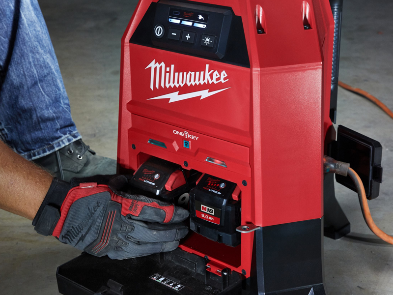 utilizzo lanterna M18 ONE-KEY Milwaukee