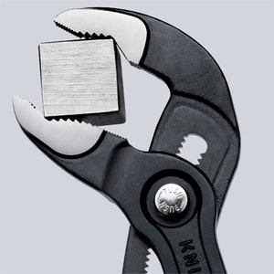 utilizzo tenaglie Knipex Cobra quadro