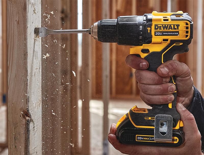 Utilizzo trapano avvitatore DeWalt DCD709