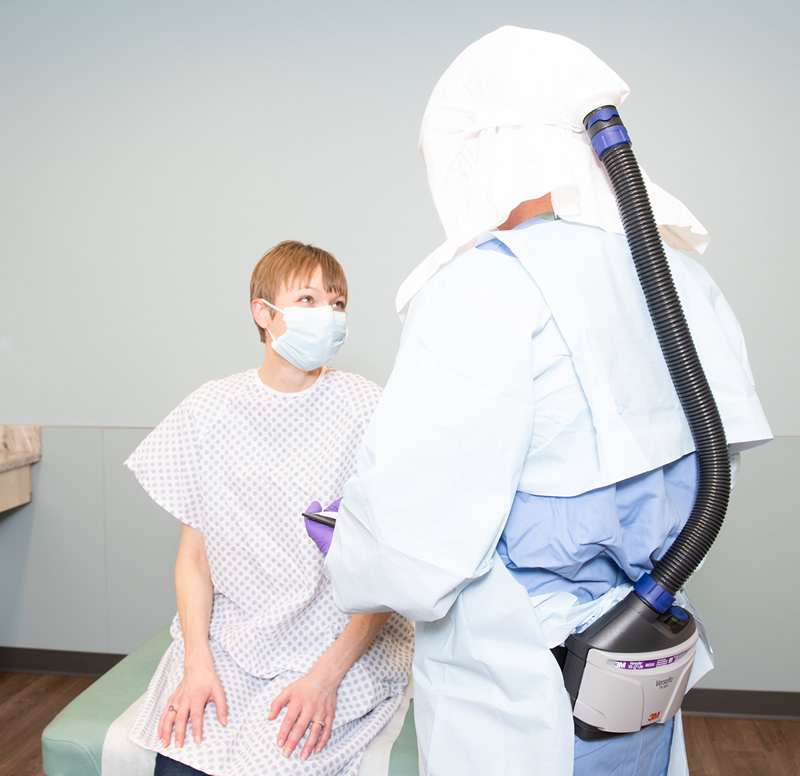Sistema di protezione 3M Versaflo per dentisti: respiratore TR-315E + cappuccio S-657